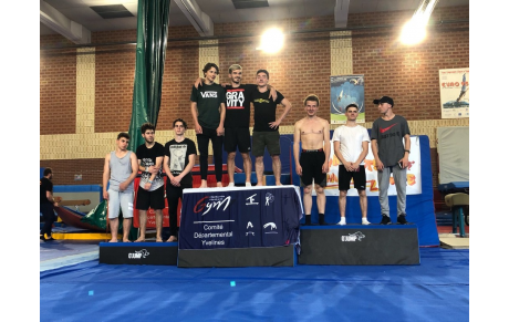 1ère compétition française de Freestyle Gym! Bravo les garçons!